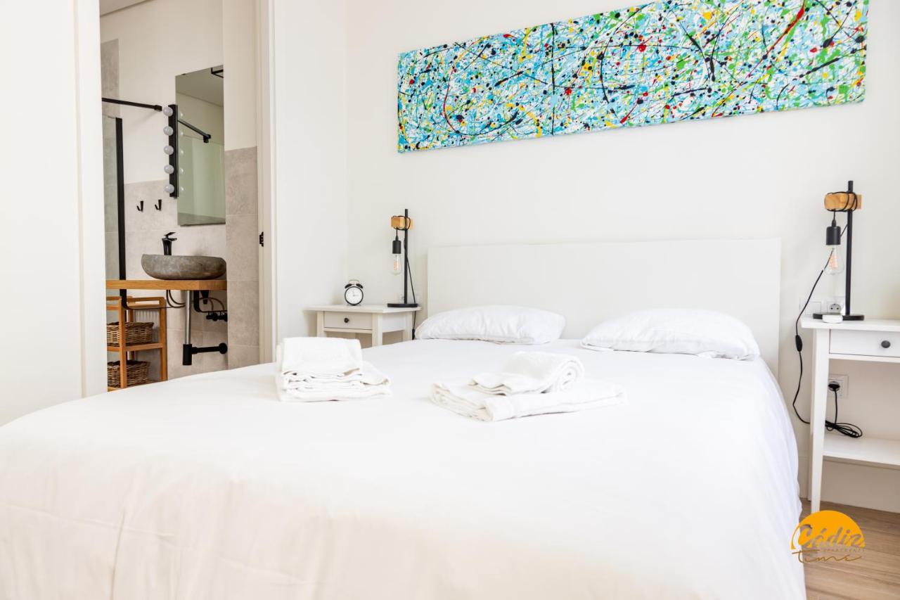 Tiles Home By Cadiz Time 外观 照片